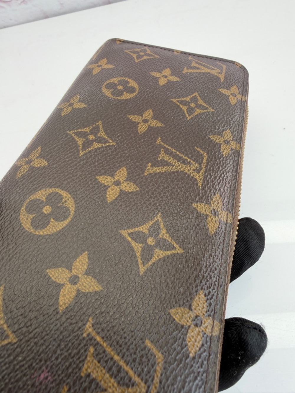 Louis Vuitton Monogram Canvas Full Zip Wallet - Picture 10 of 15